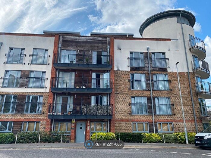 2 Bedroom Flat To Rent In The Waterfront, Hertford, SG14