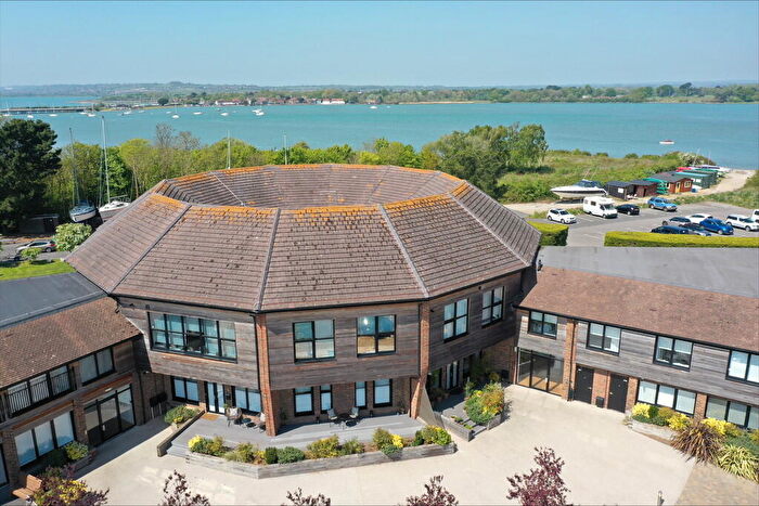 1 Bedroom Apartment For Sale In The Round House, Northney Marina, PO11