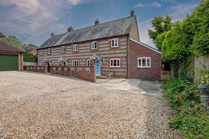 3 Bedroom End Of Terrace House For Sale In Parva Cottages, Charlton Marshall, DT11