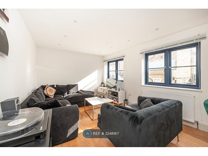 1 Bedroom Flat To Rent In Tooting High Street, London, SW17