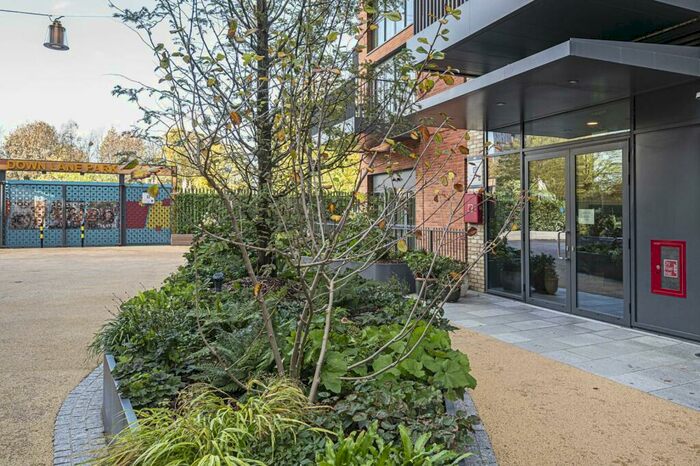 3 Bedroom Flat To Rent In Sessile Apartments, , Tottenham, London, N17