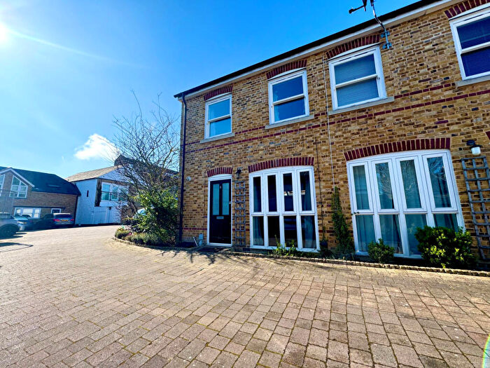 2 Bedroom End Of Terrace House To Rent In Devon Mews, Chelmsford, Essex, CM2