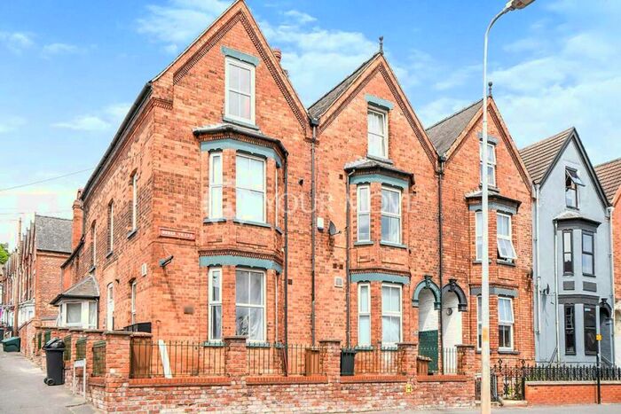1 Bedroom Flat To Rent In Monks Road, Lincoln, Lincolnshire, LN2