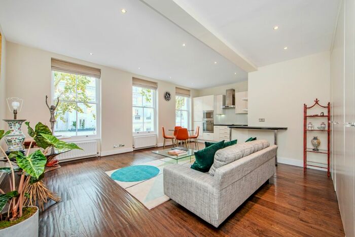 2 Bedroom Flat To Rent In Craven Hill Gardens, London, W2