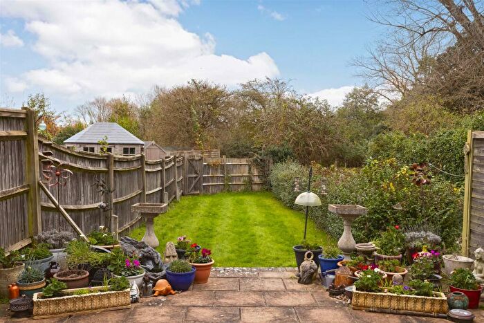 3 Bedroom Terraced House For Sale In Clarendon Road, Worthing, BN14