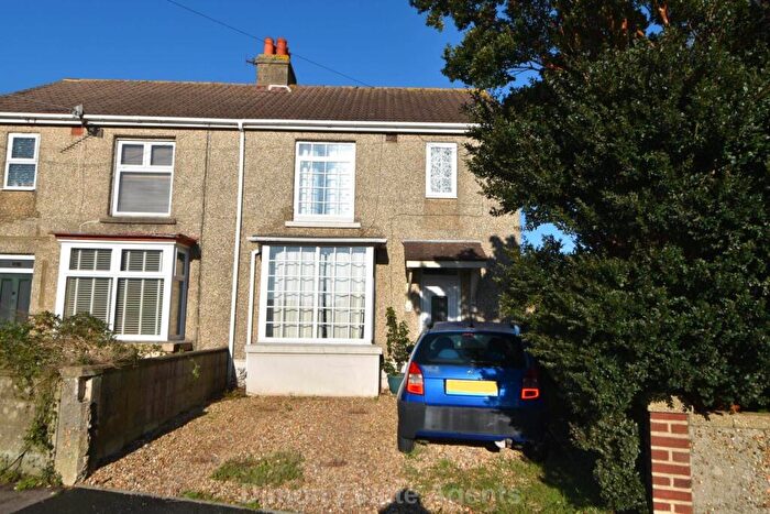 3 Bedroom Semi-Detached House For Sale In Carnarvon Road, PO12