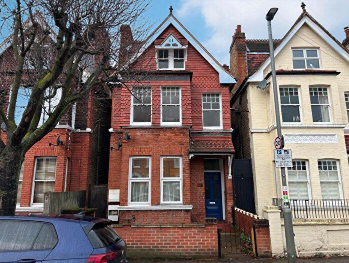 3 Bedroom Maisonette For Sale In Flat B, Laitwood Road, Balham, London, SW12