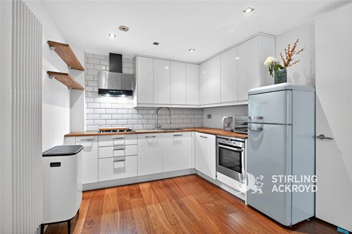 1 Bedroom Apartment To Rent In Coronet Street, Hoxton, London, N1