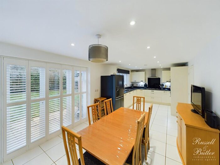 4 Bedroom Detached House For Sale In Toll Gate Street, Tingewick, MK18