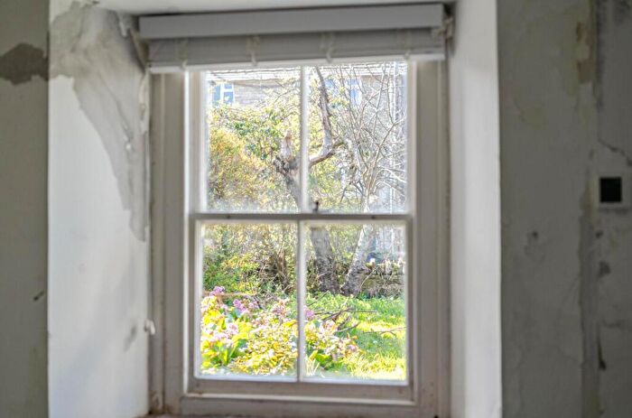 2 Bedroom Cottage For Sale In Bell Street, Swanage, BH19 - Photo 10