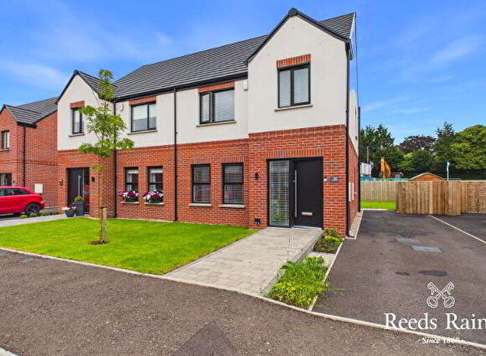 3 Bedroom Semi-Detached House For Sale In Spinners Gate, Newtownabbey, BT36