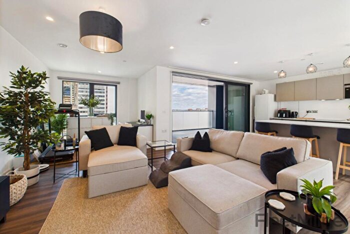 2 Bedroom Penthouse For Sale In The Lightwell, Cornwall Street, Birmingham, B3