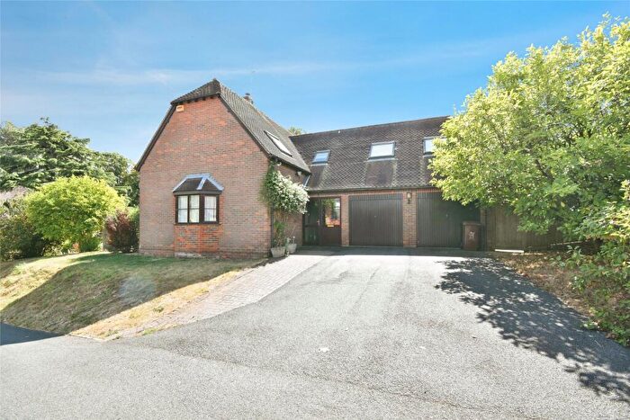 4 Bedroom Detached House For Sale In Charlton Close, Swanbourne, MK17