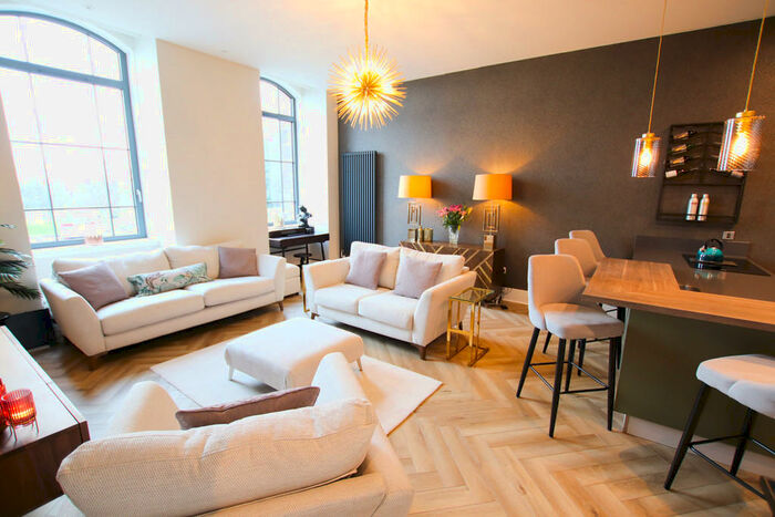 2 Bedroom Apartment To Rent In Normal Avenue, Jordanhill, G13