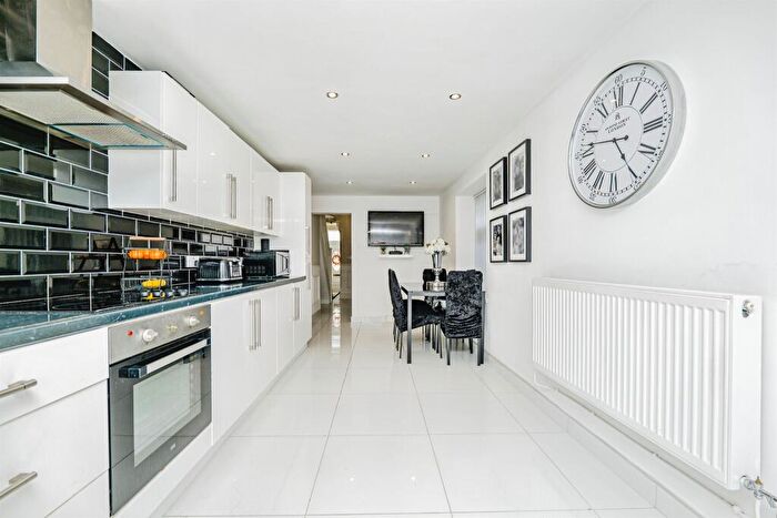 3 Bedroom Terraced House For Sale In Pyke Street, Barry, CF63