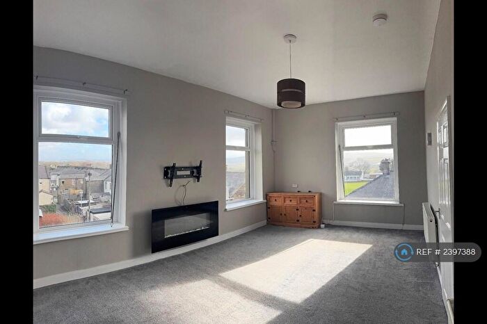 2 Bedroom Flat To Rent In Read Court, Read, Burnley, BB12