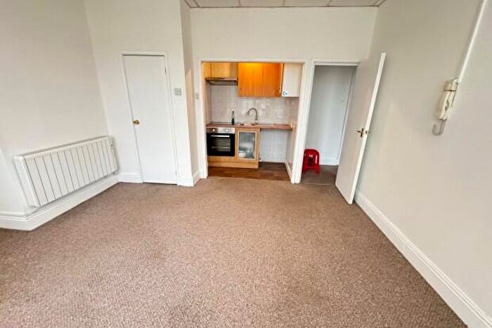 1 Bedroom Flat To Rent In Newport Road Cardiff, CF24