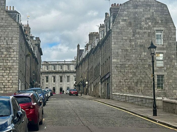 1 Bedroom Flat To Rent In Marischal Street, Aberdeen, AB11