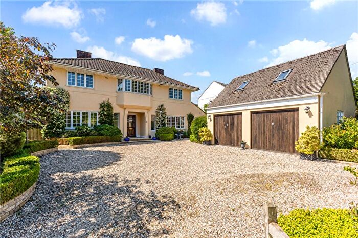4 Bedroom Detached House For Sale In Combe, Witney, United Kingdom, OX29