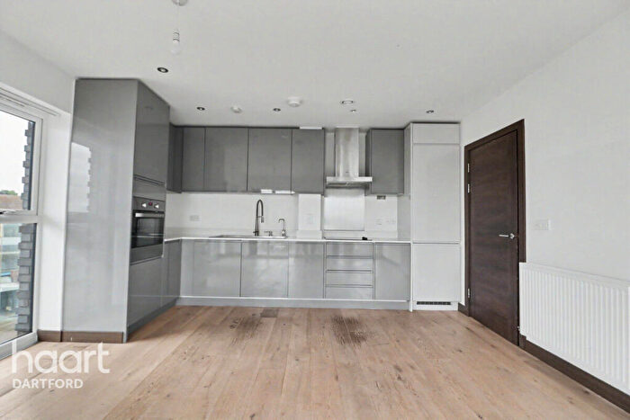 2 Bedroom Apartment For Sale In James Smith Court, Dartford, DA1