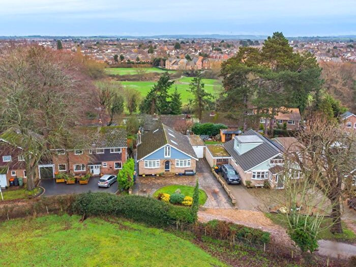 4 Bedroom Bungalow For Sale In Bossington Lane, Leighton Buzzard, LU7