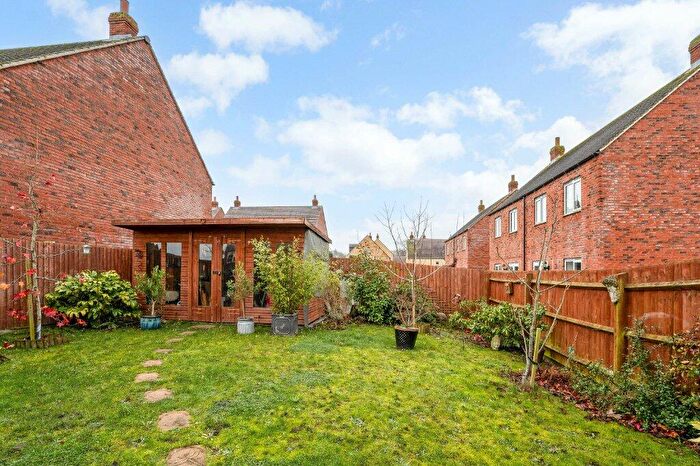 2 Bedroom Detached House For Sale In Foxglove Close, Moreton-in-Marsh, Gloucestershire, GL56