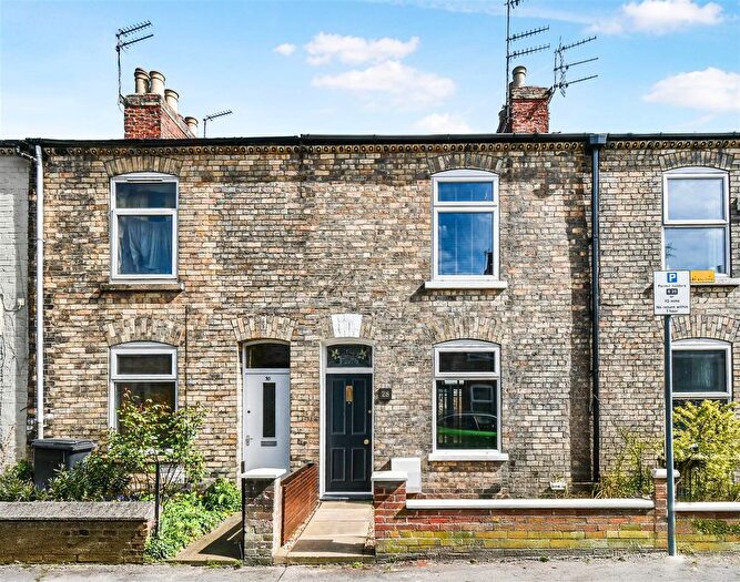 2 Bedroom Terraced House For Sale In Brownlow Street, The Groves, YO31