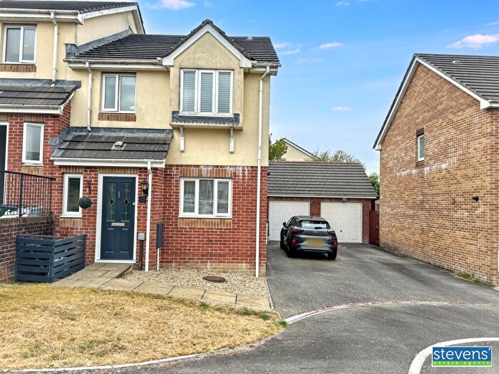 3 Bedroom Semi Detached House For Sale In Luxmoore Way, Okehampton, Devon, EX20