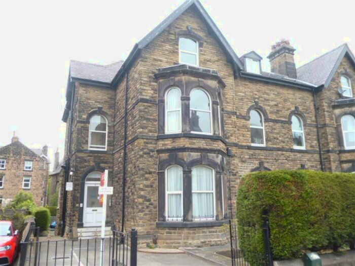 1 Bedroom Apartment To Rent In East Parade, Harrogate, HG1