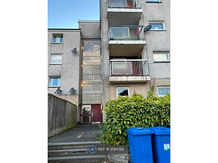2 Bedroom Flat To Rent In Loch Assynt, East Kilbride, Glasgow, G74