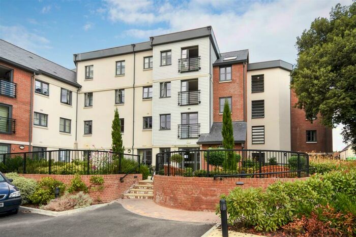 1 Bedroom Apartment For Sale In Lawrence Place, White Horse Lane, Maldon, CM9