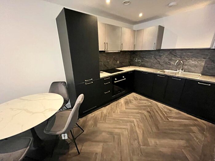 2 Bedroom Apartment To Rent In Gunsmith House, B4