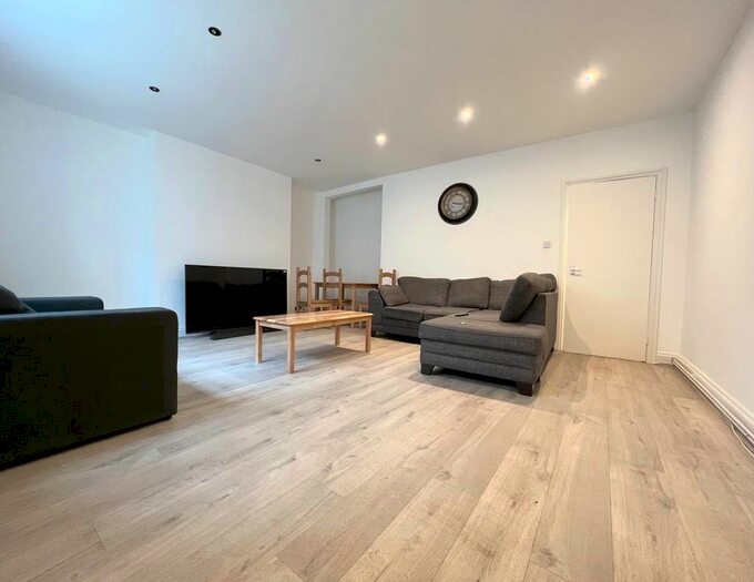 1 Bedroom Flat To Rent In Gloucester Avenue, Primrose Hill, NW1
