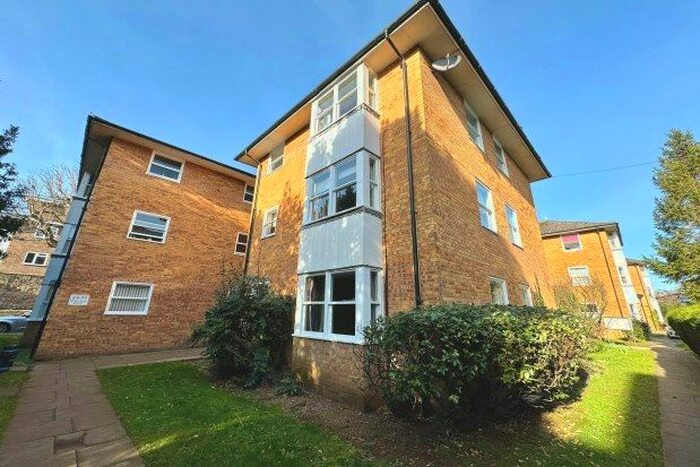 2 Bedroom Flat To Rent In Preston Road, Brighton, BN1