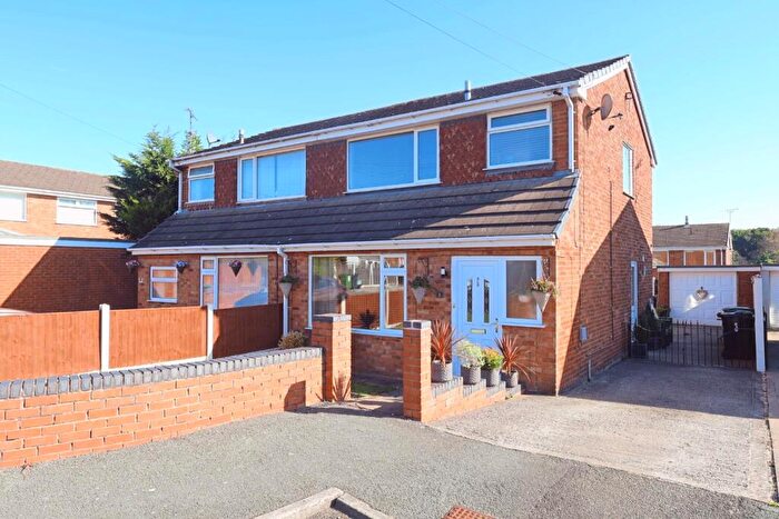 3 Bedroom Semi-Detached House For Sale In Regent Close, Gwersyllt, Wrexham, LL11