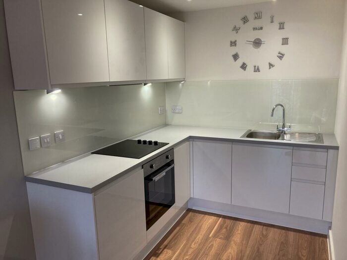1 Bedroom Flat To Rent In (Block E), Slater Place, L1