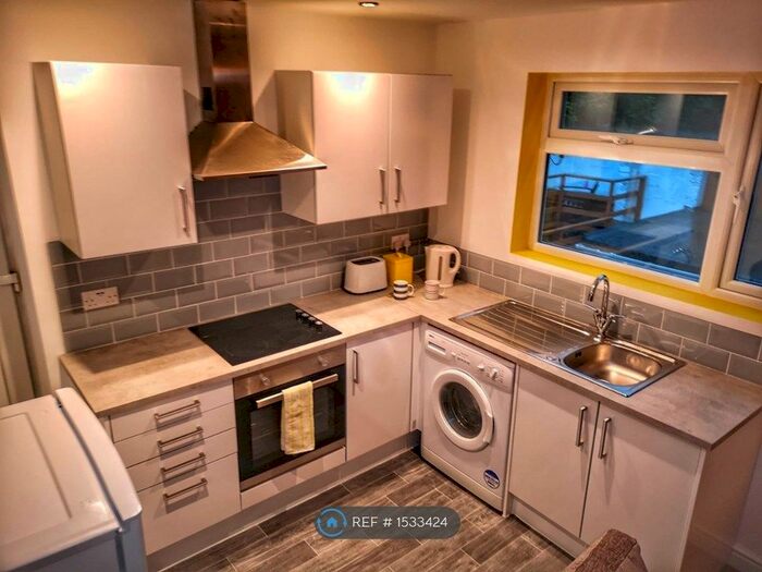 1 Bedroom Flat To Rent In Montpelier Terrace, Swansea, SA1