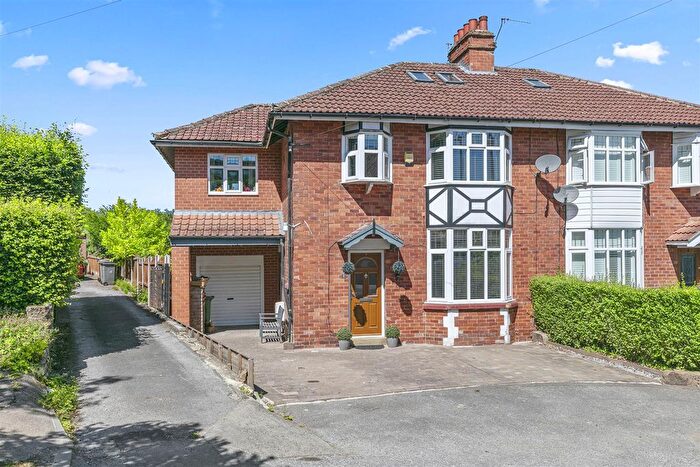 4 Bedroom Semi-Detached House For Sale In Ghyll Beck Drive, Otley, LS21