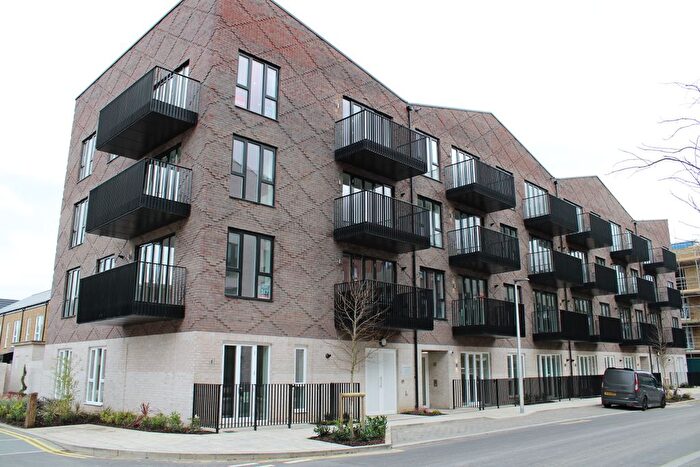 1 Bedroom Flat To Rent In Corys Road, Rochester, ME1