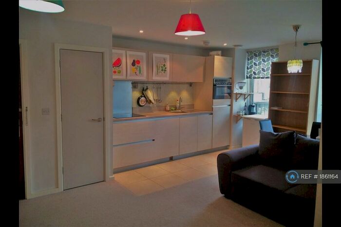 1 Bedroom Flat To Rent In Hastings Road, London, E16