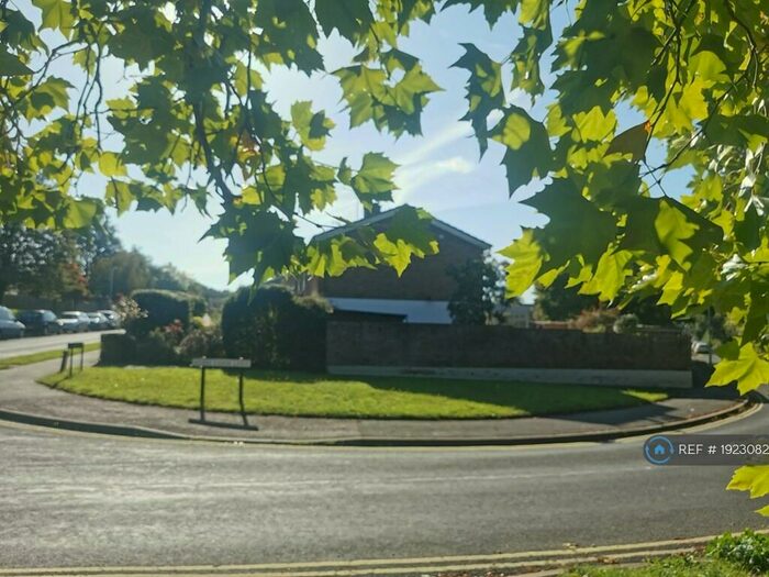 3 Bedroom Semi-Detached House To Rent In Mayfield Road, Bury St. Edmunds, IP33