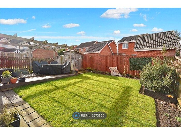 3 Bedroom Detached House To Rent In Tanglewood, Leeds, LS11