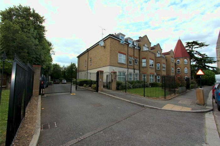 2 Bedroom Flat To Rent In Salmons Brook House, Windmill Hill, Enfield, EN2