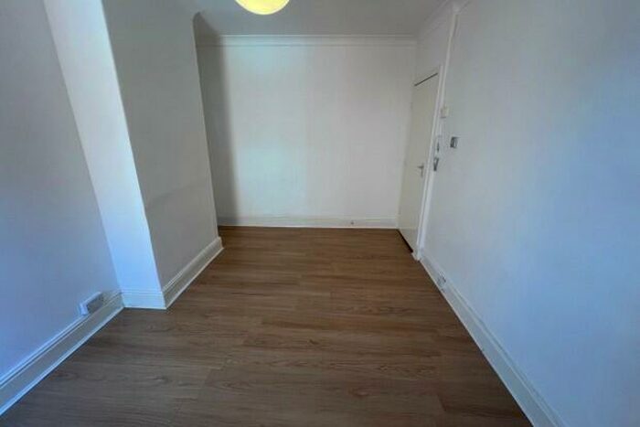 1 Bedroom Flat To Rent In Newport Road Cardiff, CF24