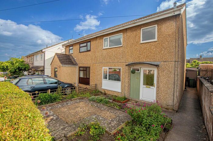 3 Bedroom Semi-Detached House To Rent In Parklands, Malmesbury, SN16