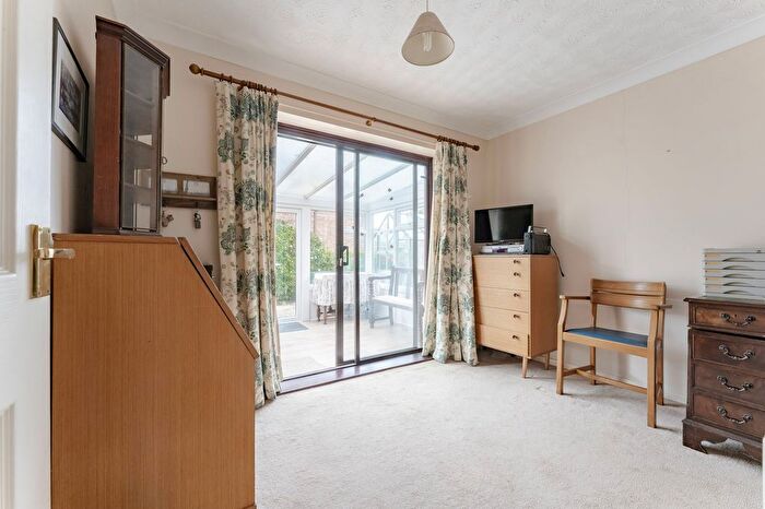 2 Bedroom Semi-detached Bungalow For Sale In Chapel Close, Reepham, NR10