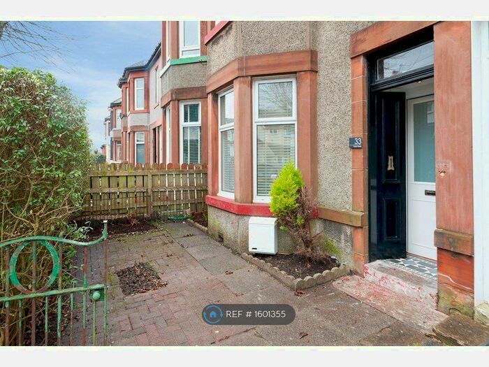 2 Bedroom Flat To Rent In Taylor Street, Clydebank, G81