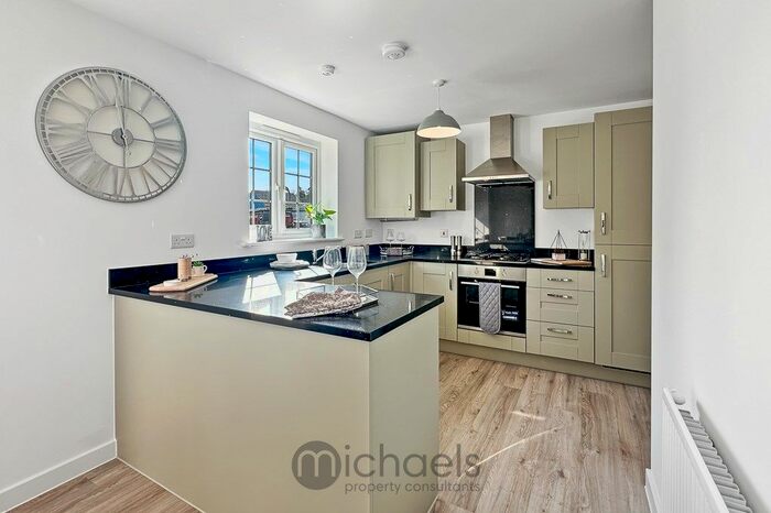3 Bedroom End Of Terrace House For Sale In James Ward Road, 'st Michael's Place', Colchester, CO2