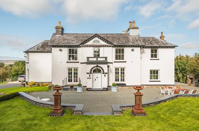 6 Bedroom Equestrian Facility For Sale In Howey, Llandrindod Wells, Powys, LD1