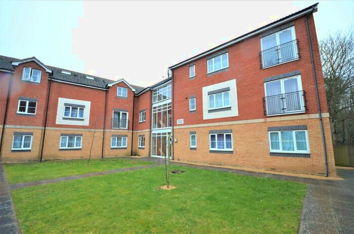 2 Bedroom Flat To Rent In Rothwell Road, Kettering, NN16